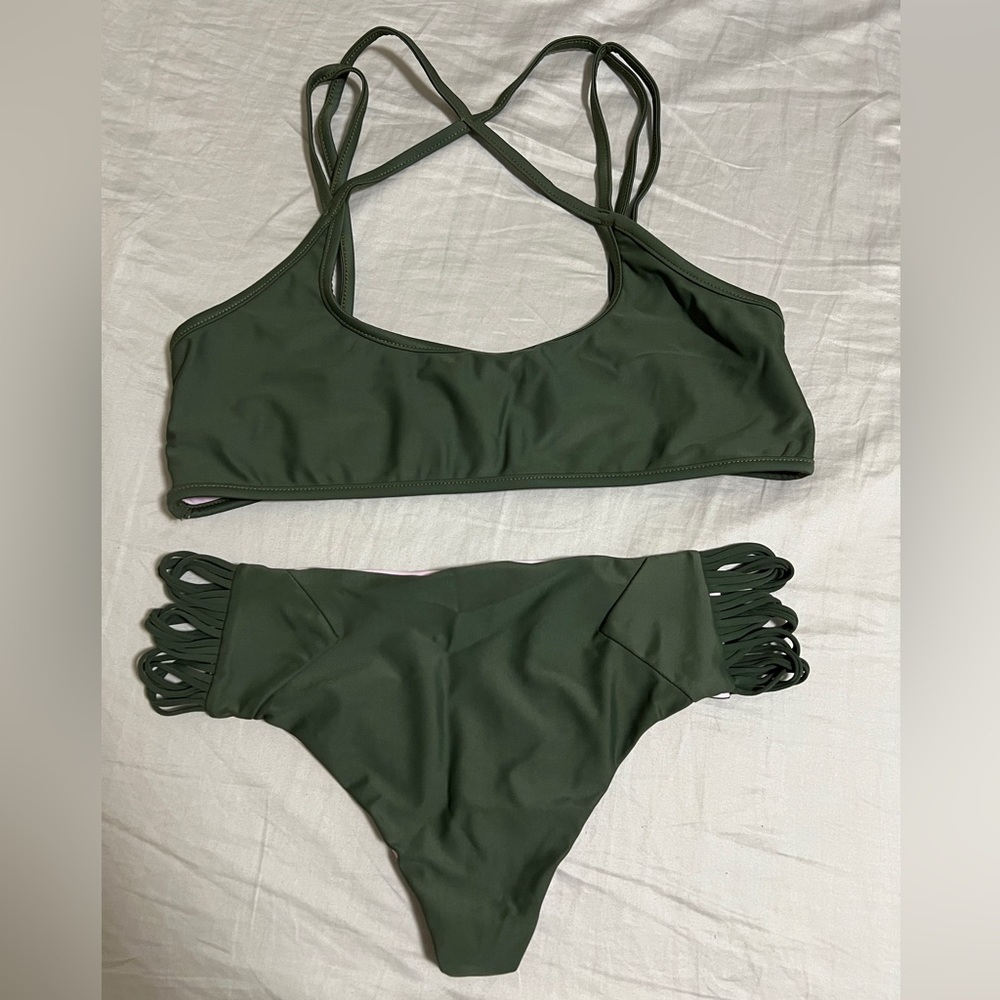 NWOT Ke’ala Bikinis Set